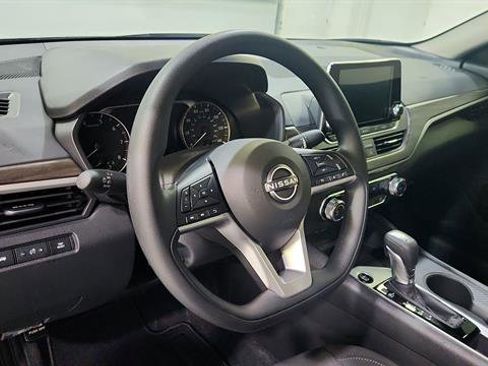 New 2026 Nissan Altima 2.5 SV FWD image 11