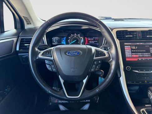 Used 2013 Ford Fusion SE FWD image 26