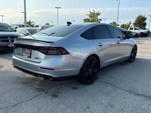 Used 2025 Honda Accord Sport image 5