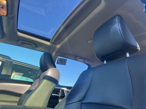 Used 2020 Toyota 4Runner Limited image 10