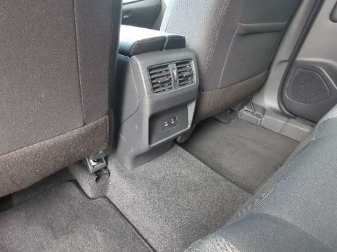 Used 2026 Nissan Rogue SV FWD image 24
