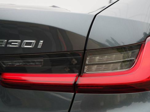 Used 2020 BMW 330i xDrive Sedan w/ M Sport Package AWD/4WD image 26
