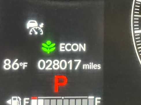 Used 2025 Honda Pilot EX-L image 29