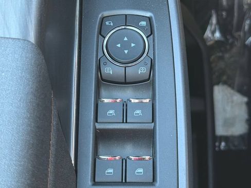 Used 2025 Ford F150 Lariat w/ Equipment Group 502A High AWD/4WD image 29