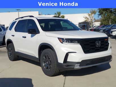 New 2025 Honda Pilot TrailSport