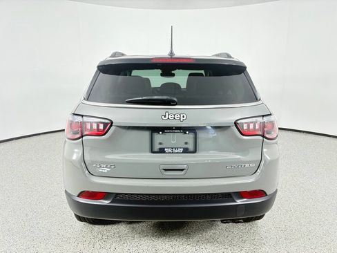 Used 2022 Jeep Compass Limited AWD/4WD image 6