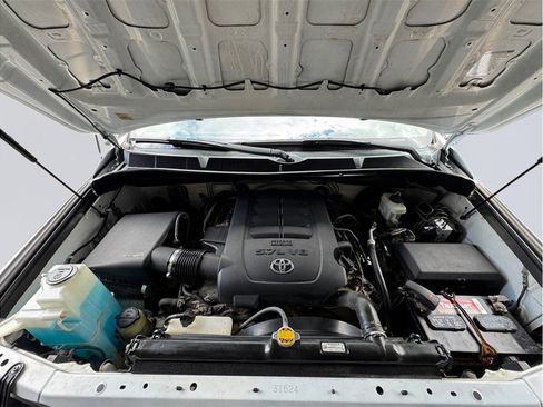 Used 2013 Toyota Tundra Limited RWD image 9