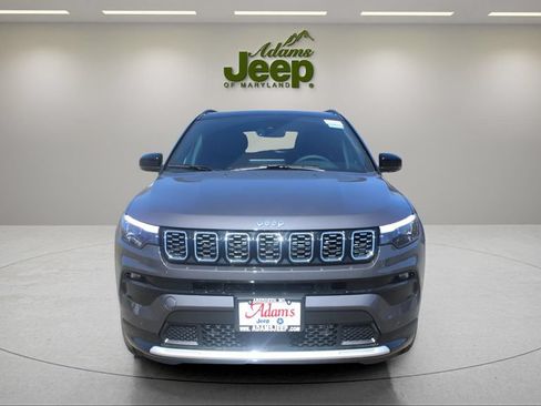 Used 2024 Jeep Compass Limited w/ Elite Group AWD/4WD image 2