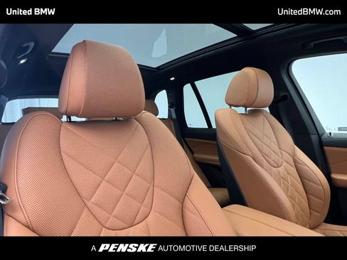 Certified 2025 BMW X5 xDrive40i w/ Premium Package AWD/4WD image 7
