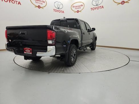 Used 2023 Toyota Tacoma SR5 RWD image 8