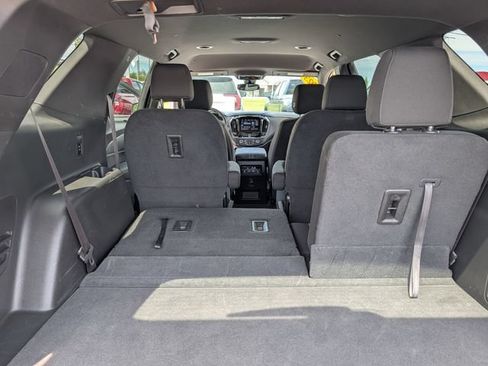 Used 2023 Chevrolet Traverse LT AWD/4WD image 17
