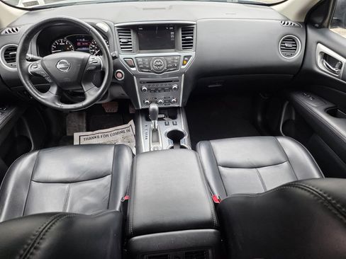 Used 2019 Nissan Pathfinder SL AWD/4WD image 9