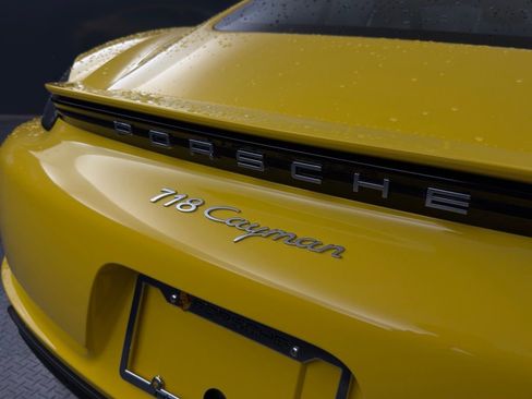Certified 2025 Porsche 718 Cayman RWD image 36