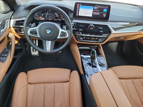 Used 2023 BMW 540i w/ M Sport Package RWD image 13