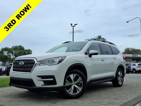Used 2022 Subaru Ascent Premium w/ Convenience Package AWD/4WD image 3