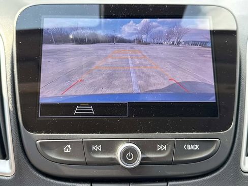 Used 2024 Chevrolet Malibu LT image 32