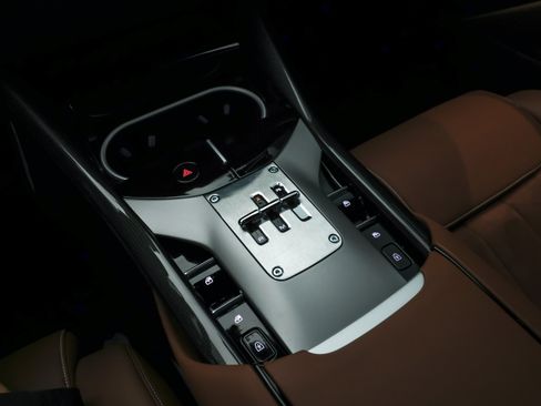 Used 2025 Ferrari Purosangue AWD/4WD image 11