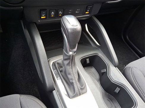 Used 2023 Nissan Frontier SV w/ SV Convenience Package image 4