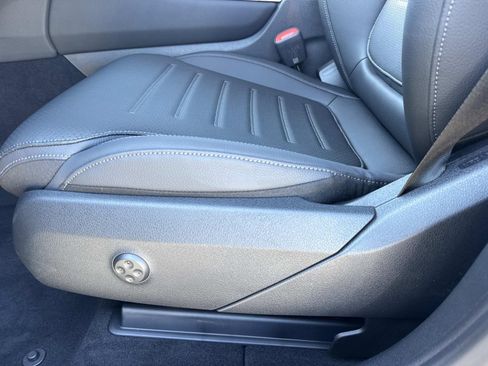 New 2026 Mercedes-Benz GLC 300 4MATIC image 9