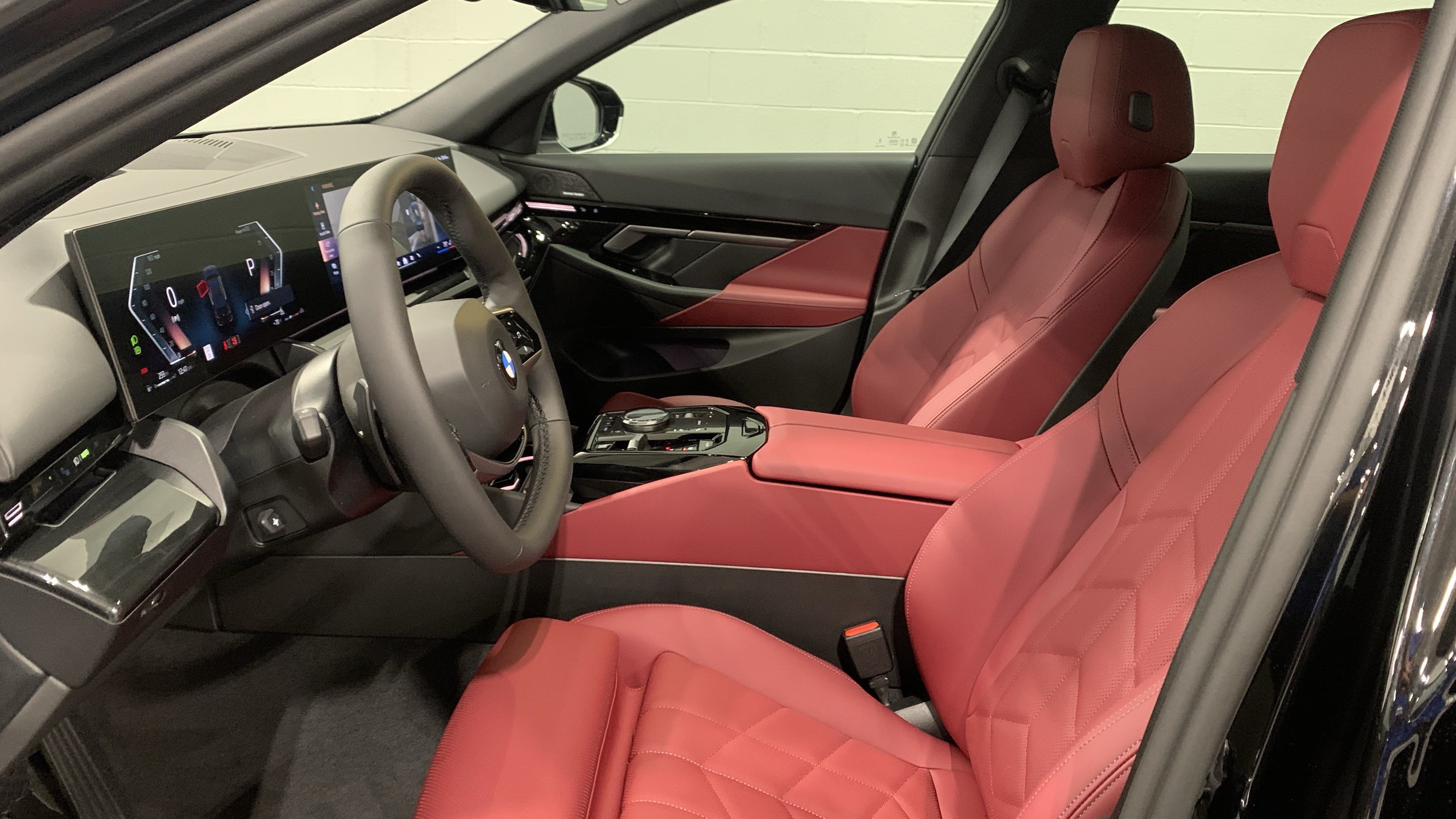 Used 2026 BMW 530i w/ Premium Package RWD image 12