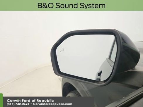 Used 2025 Ford Explorer ST-Line w/ ST-Line Street Pack image 14