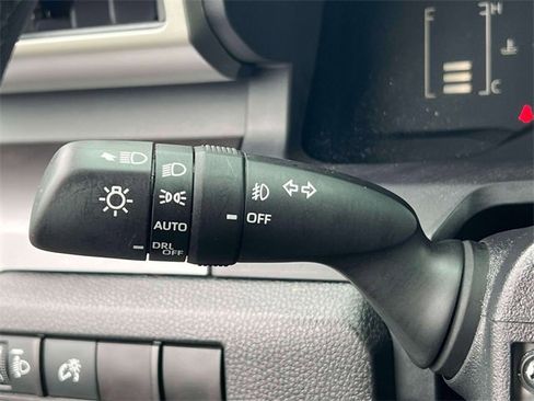 Certified 2025 Toyota Tacoma SR5 w/ SR5 Upgrade Package image 30