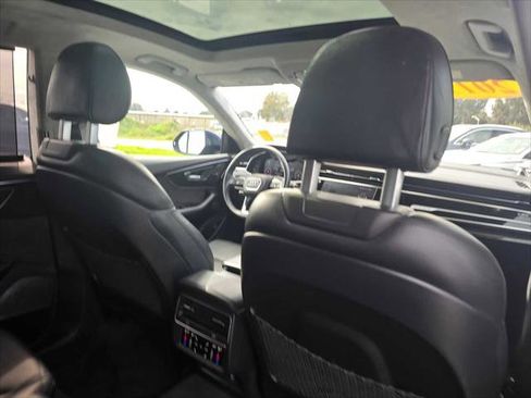 Used 2019 Audi Q8 Prestige w/ Luxury Package image 15