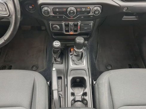 Used 2022 Jeep Gladiator Willys image 20