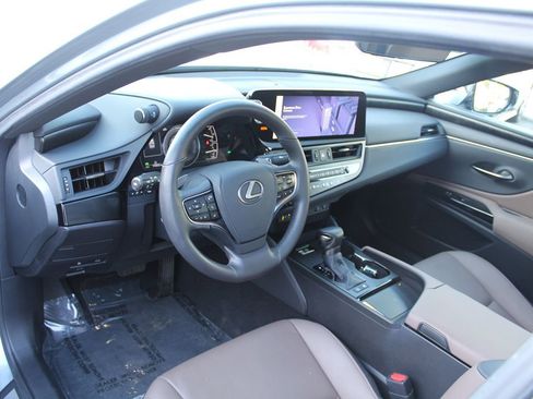 Used 2023 Lexus ES 300h w/ Premium Package FWD image 18
