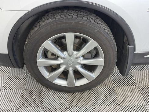Used 2017 INFINITI QX50 AWD w/ Premium Package image 8