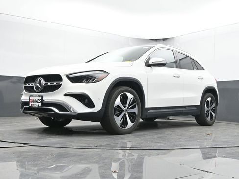 Used 2025 Mercedes-Benz GLA 250 image 48