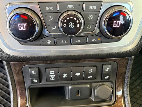 Used 2016 GMC Acadia SLT AWD/4WD image 12