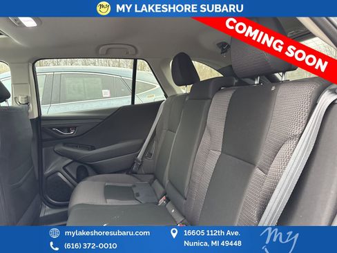 Used 2025 Subaru Outback Premium image 12