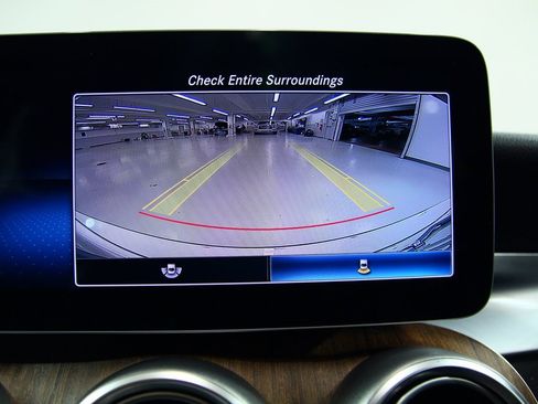 Used 2019 Mercedes-Benz C 300 4MATIC Sedan image 10