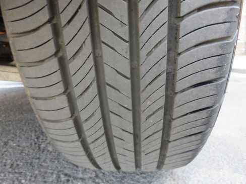 Used 2018 Jeep Grand Cherokee Limited image 38