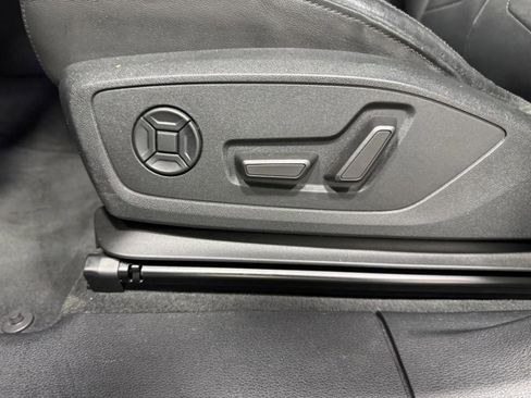 Certified 2021 Audi Q3 2.0T Premium Plus w/ Premium Plus Package AWD/4WD image 29