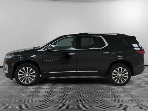 Certified 2023 Chevrolet Traverse Premier FWD image 2