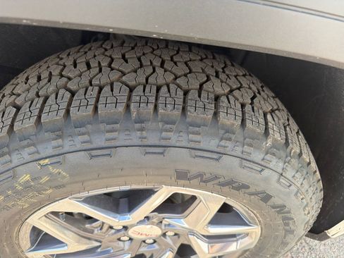 New 2026 GMC Sierra 1500 SLE w/ X31 Off-Road Package image 12