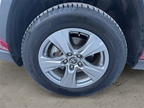 Used 2024 Toyota RAV4 XLE image 14