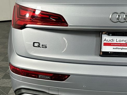 Used 2023 Audi Q5 2.0T Premium w/ Convenience Package AWD/4WD image 16