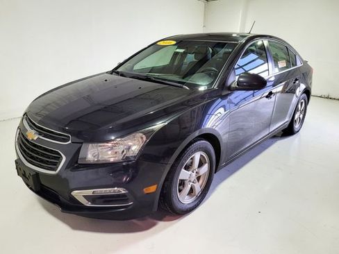 Used 2016 Chevrolet Cruze LT image 16