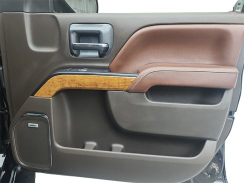 Used 2016 Chevrolet Silverado 1500 High Country w/ High Country Premium Package image 28