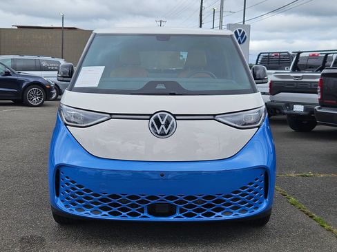 Used 2025 Volkswagen ID. Buzz Pro S Plus w/ Cupholders Package AWD/4WD image 8
