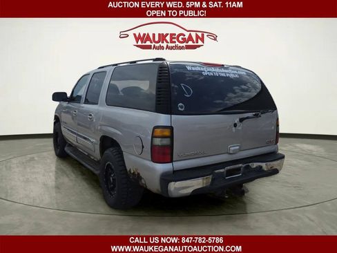 Used 2004 GMC Yukon XL SLE RWD image 4