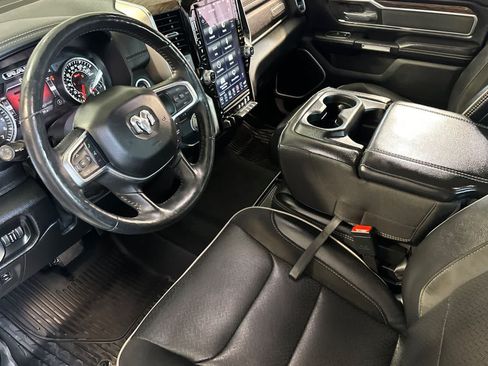 Used 2020 RAM 1500 Laramie RWD image 12