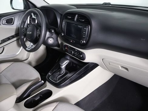 Used 2022 Kia Soul LX FWD image 38