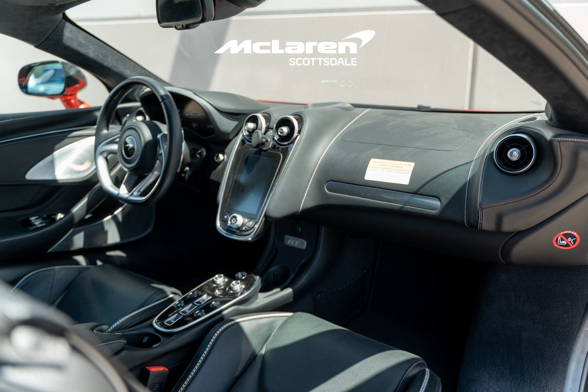 Used 2023 McLaren GT RWD image 17