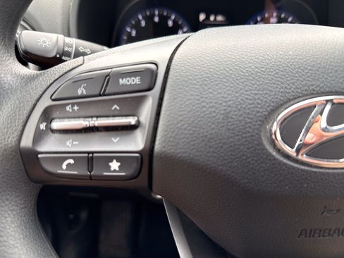 Used 2022 Hyundai Kona SEL AWD/4WD image 18