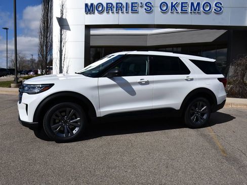 New 2026 Ford Explorer Active image 2