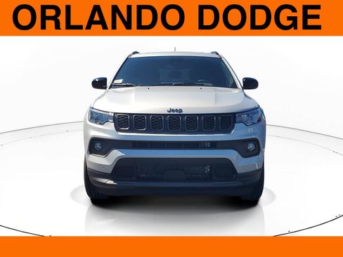New 2026 Jeep Compass Latitude image 2